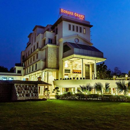 โคนัก แกรนด์ โฮเต็ล Hotel Mirzapur ภายนอก รูปภาพ