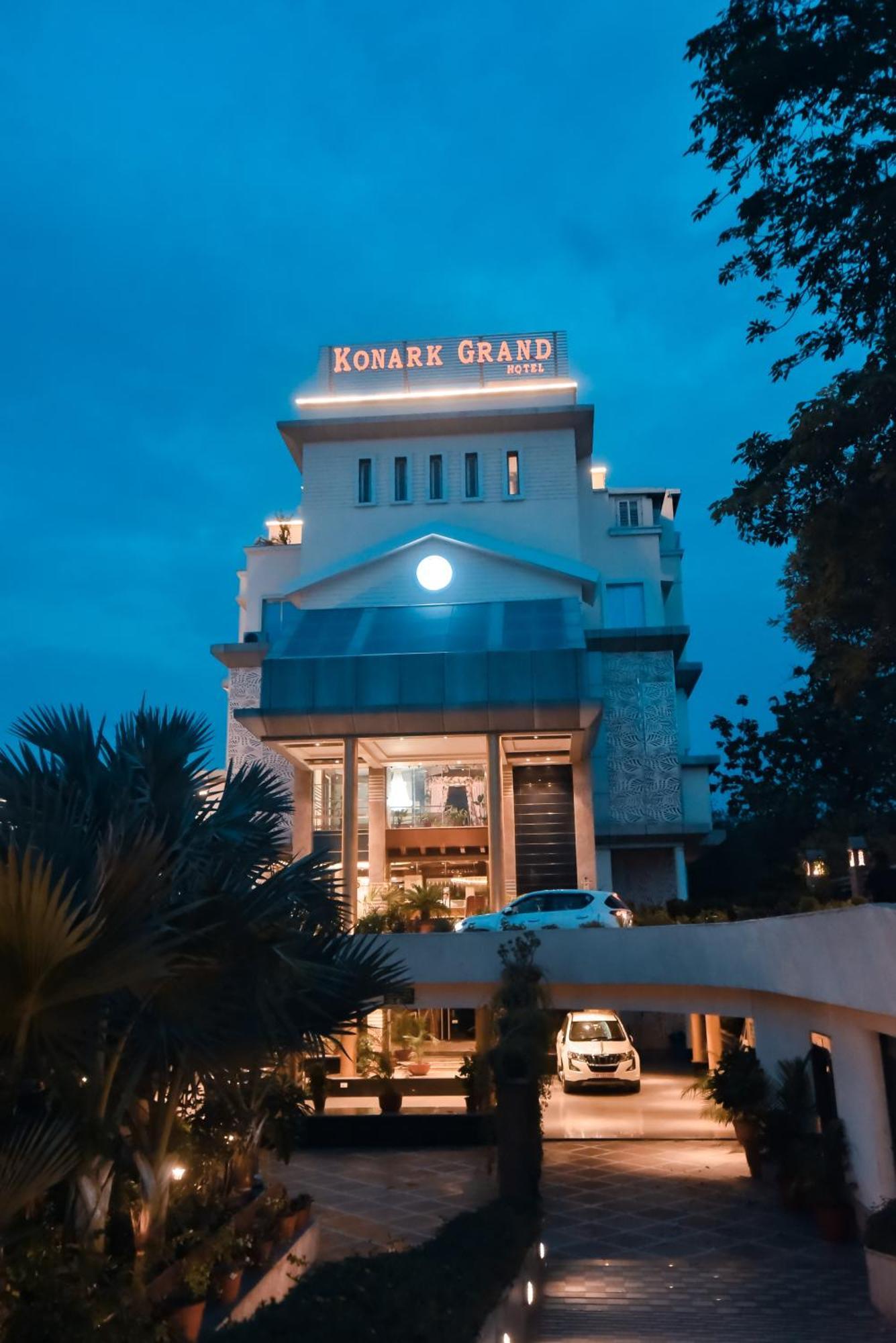 โคนัก แกรนด์ โฮเต็ล Hotel Mirzapur ภายนอก รูปภาพ